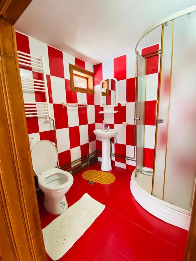 Casa De Vacanta Motata Novaci-Straini Ngoại thất bức ảnh